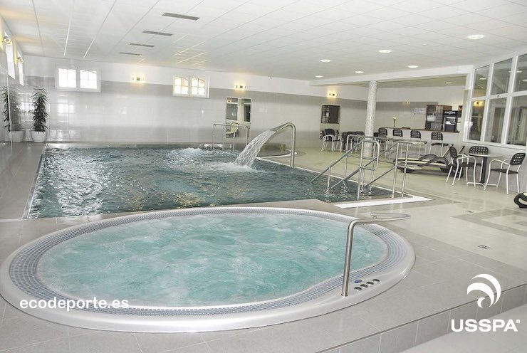USSPA modelo ARENA empotrado Piscina climatizada interior y jacuzzi spa ARENA empotrado