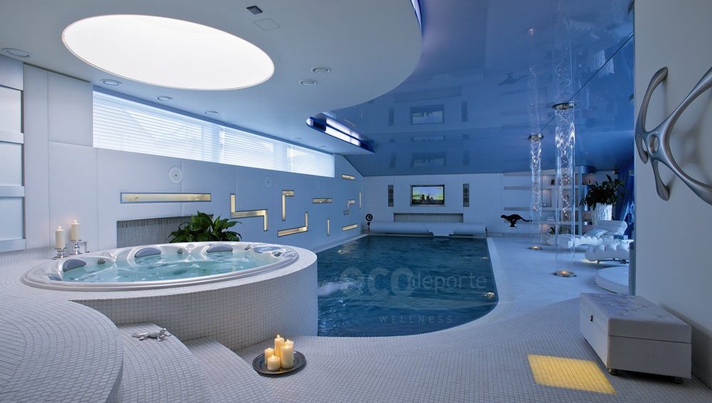 Ya solo faltas tú y tu compañía Piscina climatizada interior y jacuzzi spa circular adosado