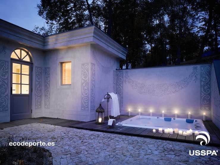 Imagínate aquí... lejos de todo... Foto de jacuzzi exterior MASTER en el patio privado de esta suite