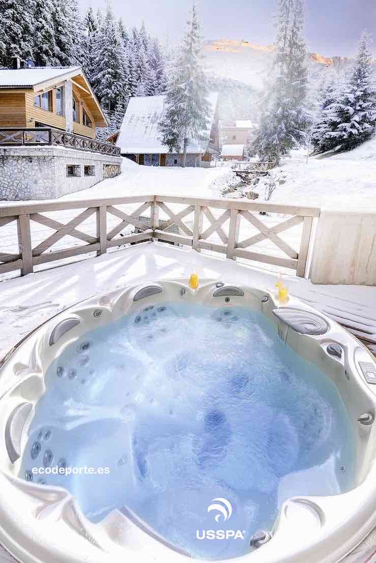 De la nieve al agua. Un contraste que tus pies agradecerán. Jacuzzi spa ORION en terraza en invierno